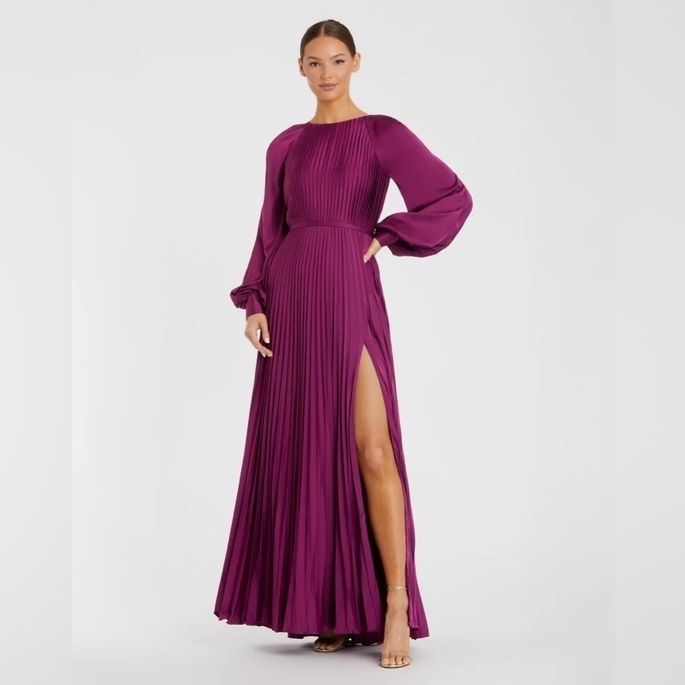Mac Duggal 26590 NWT PLEATED HIGH NECK RAGLAN LONG SLEEVE SIDE SLIT GOWN